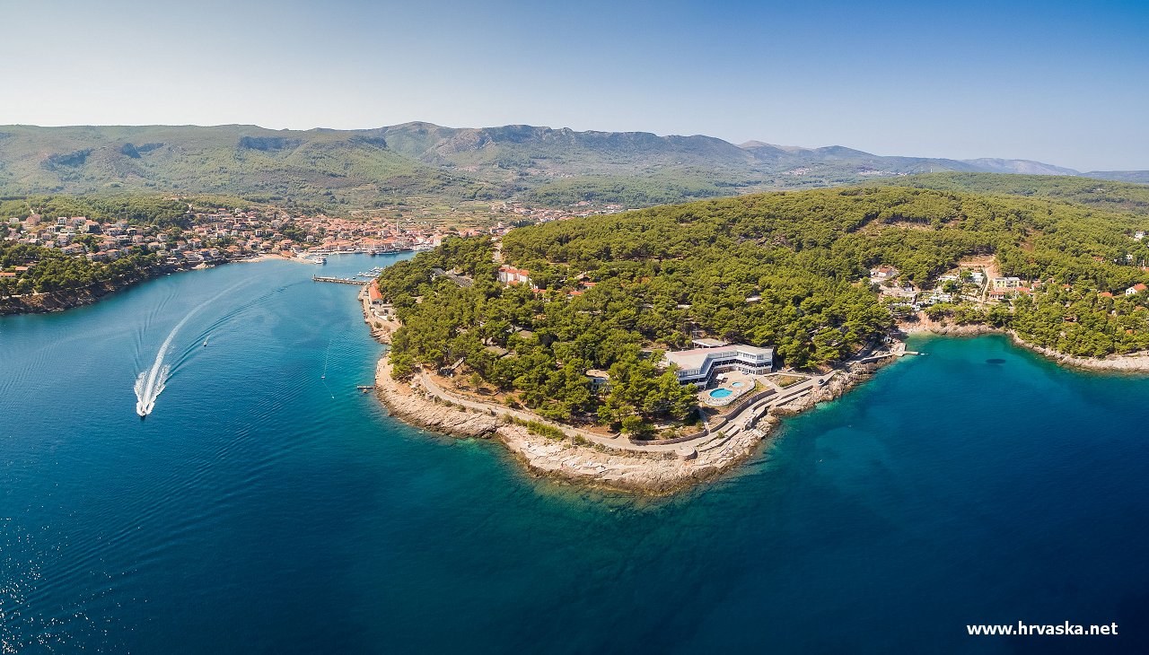 adroatiq-resort-fontana-jelsa-2022-3_p5115.jpg