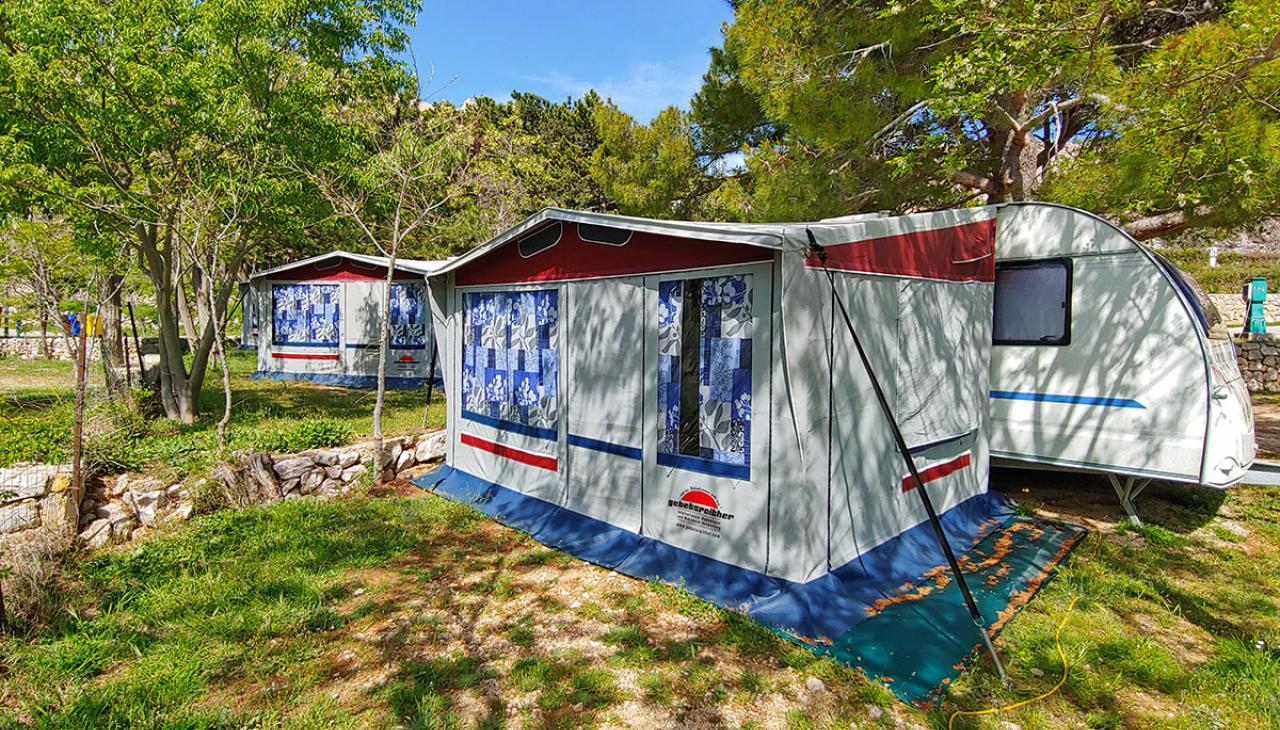 caravan-ulika1_p6637.jpg