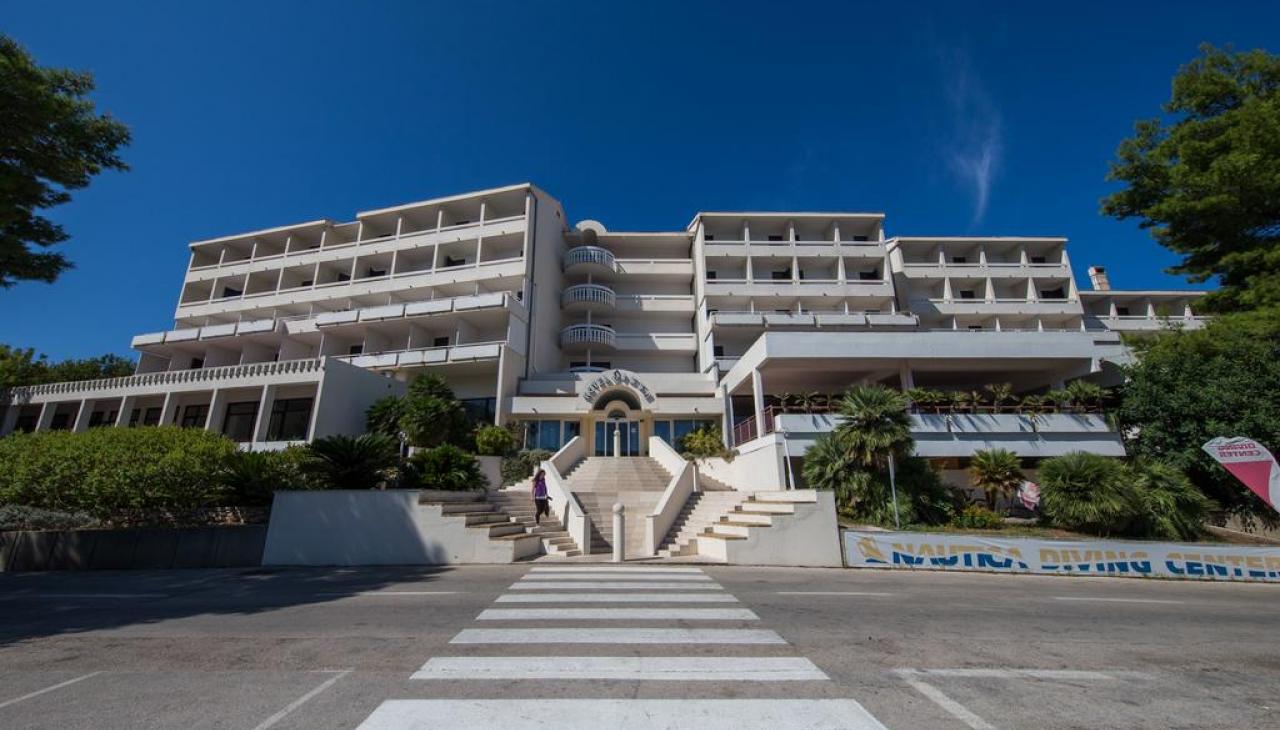 hotel-issa-vis6_p5459.jpg