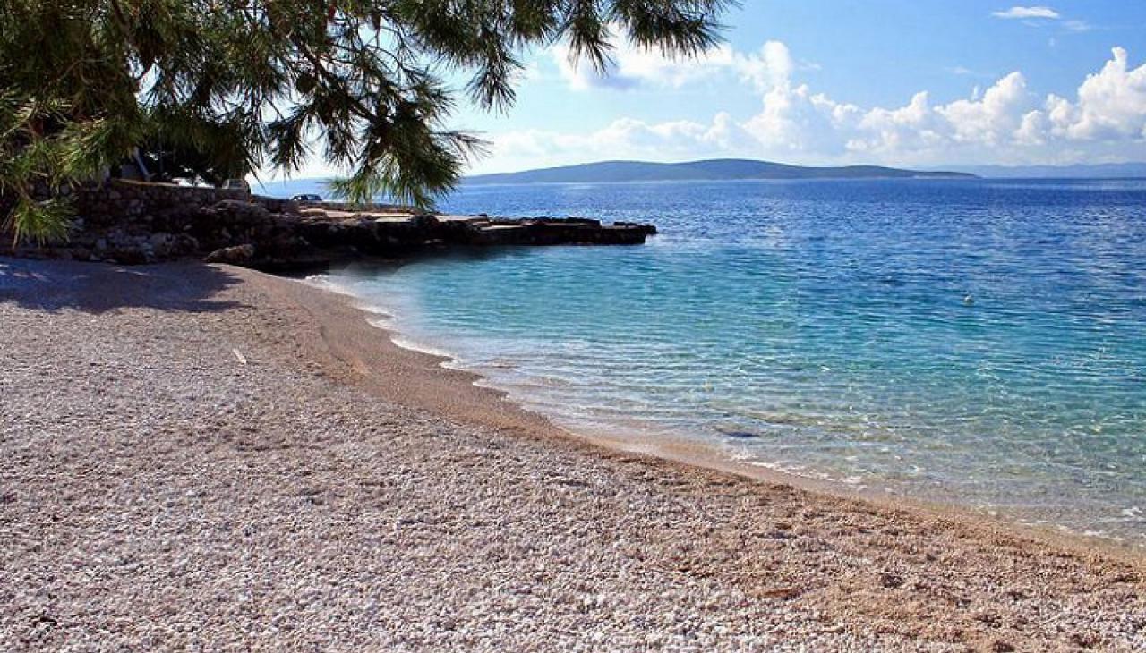 beach Ivan Dolac (S of island)