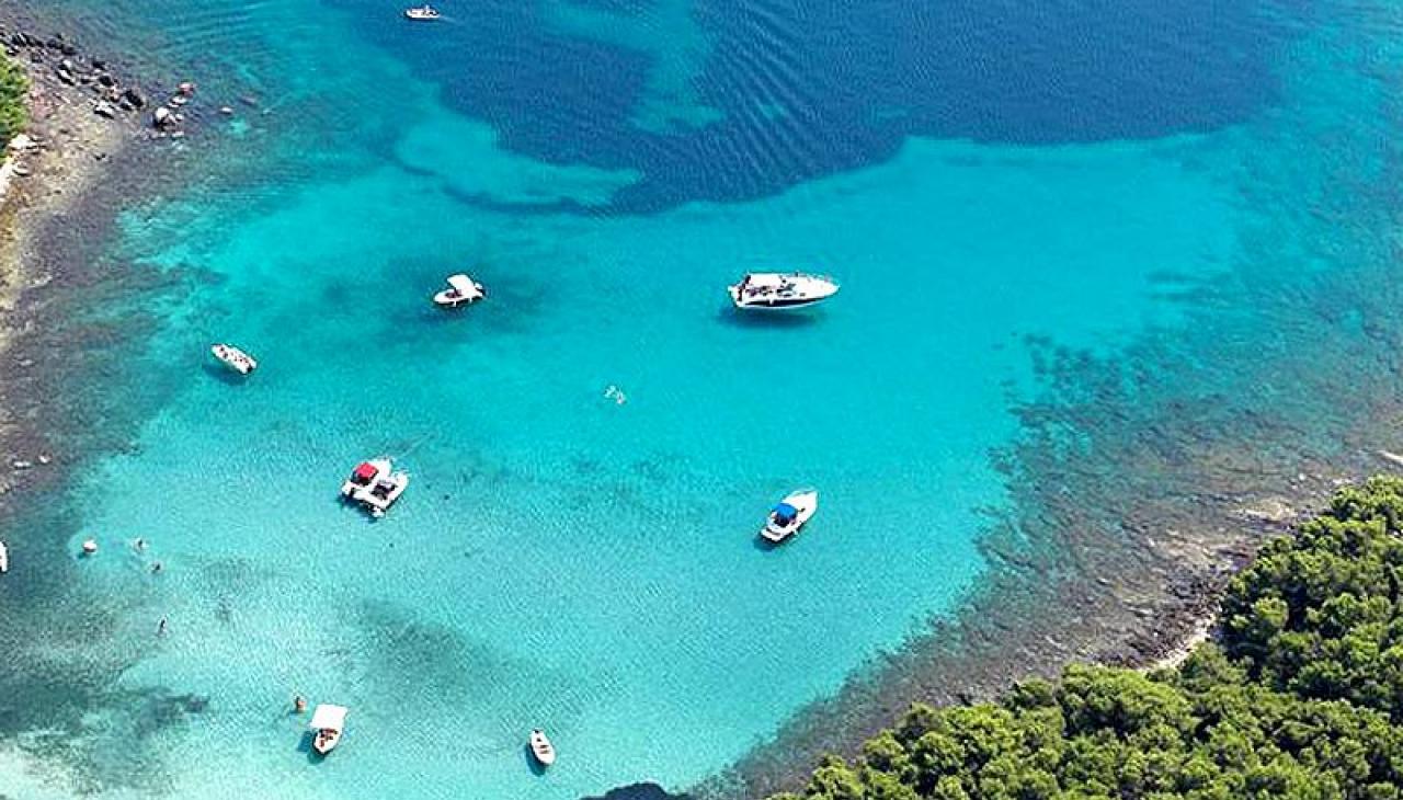 beach Perna (Sucuraj)