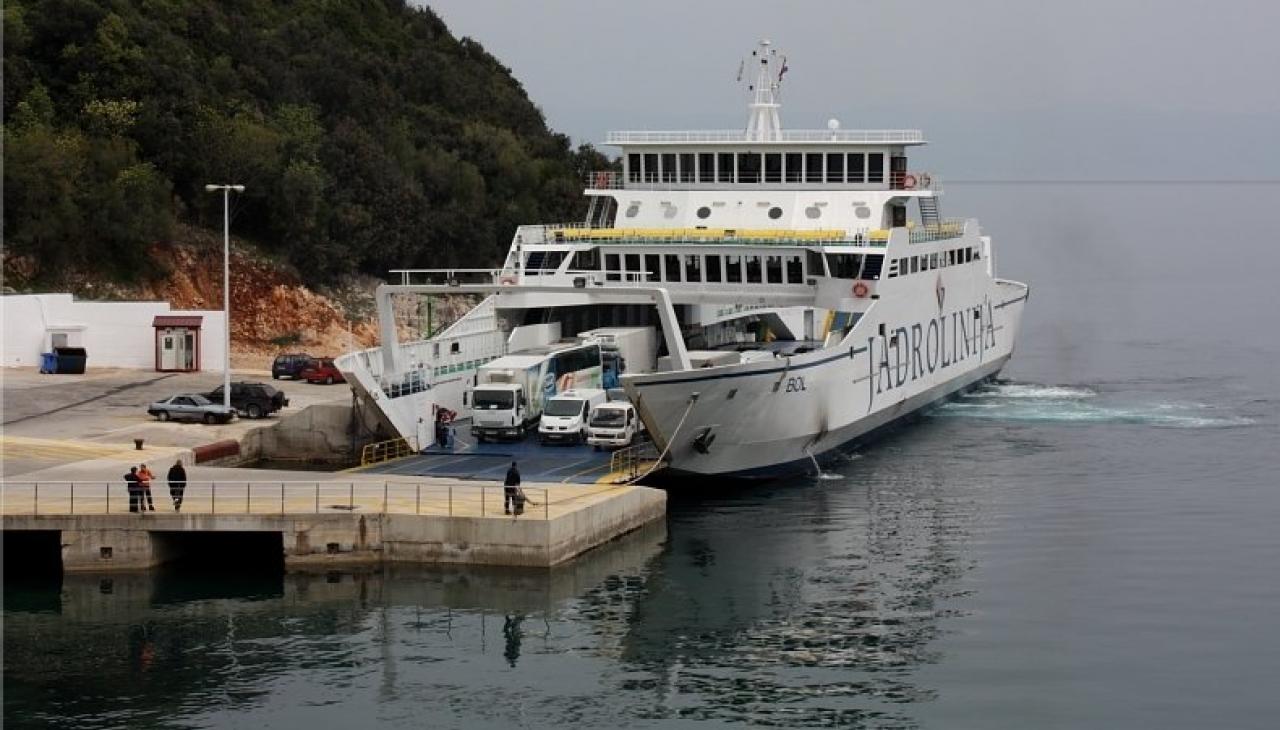 traghetto - isola di Losinj