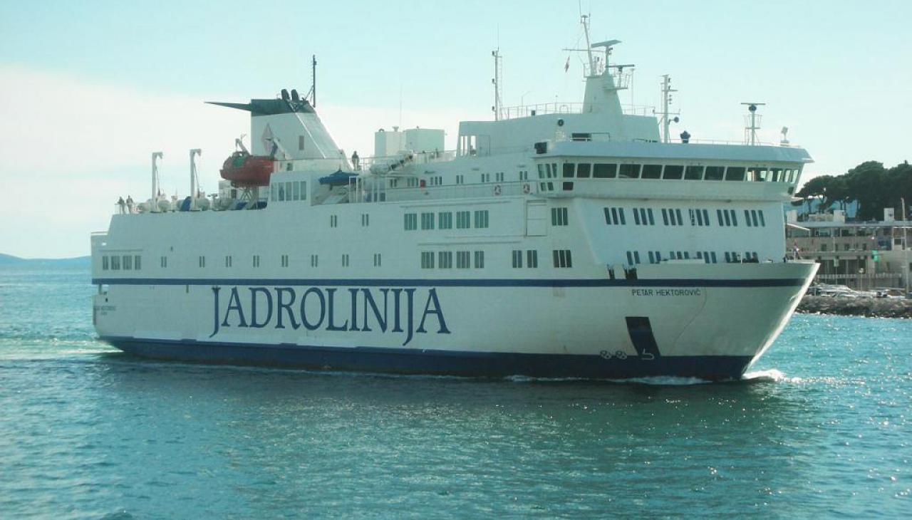 ferry - island Vis