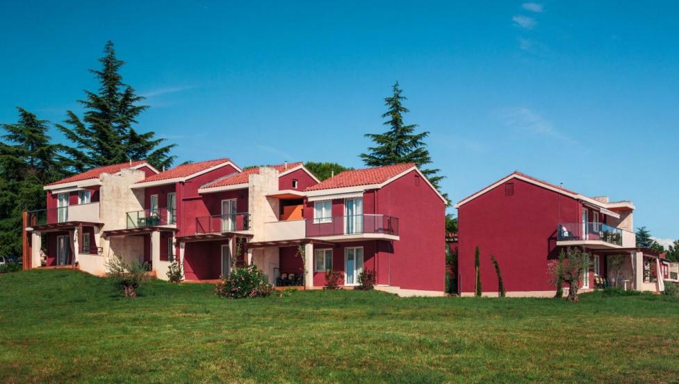 Apartments Katoro 