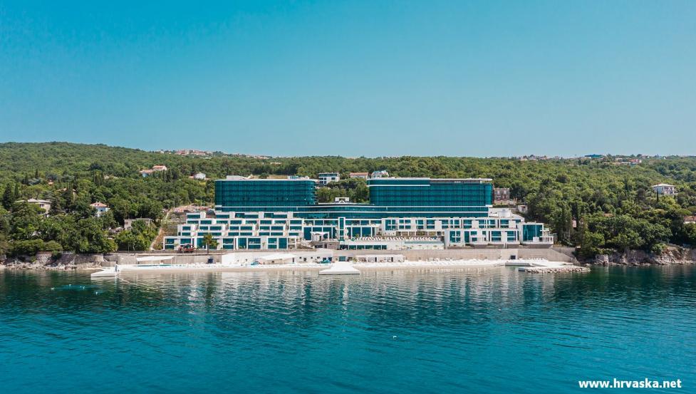 Hilton Rijeka Costabella Beach Resort & Spa