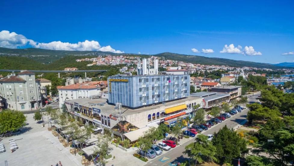 Hotel International